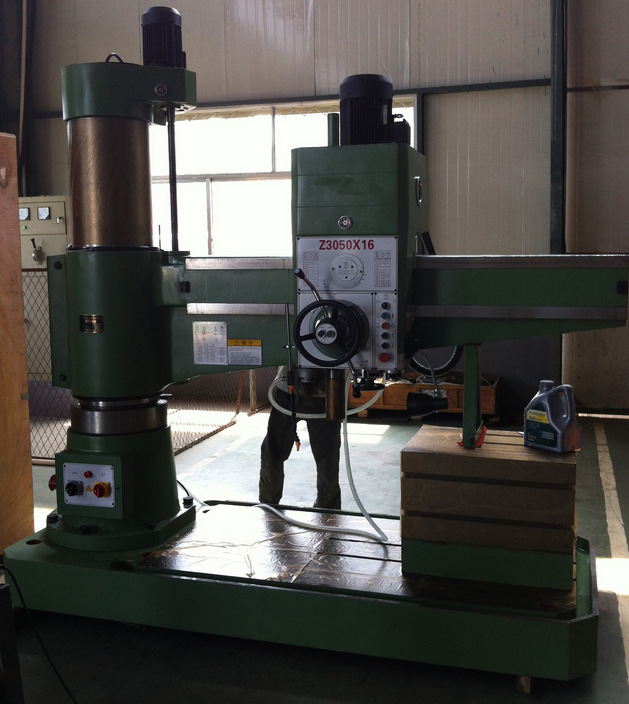 滕州博創(chuàng)數(shù)控機(jī)床廠 專業(yè)提供Z3063液壓搖臂鉆床，廠家直銷，價(jià)格實(shí)惠